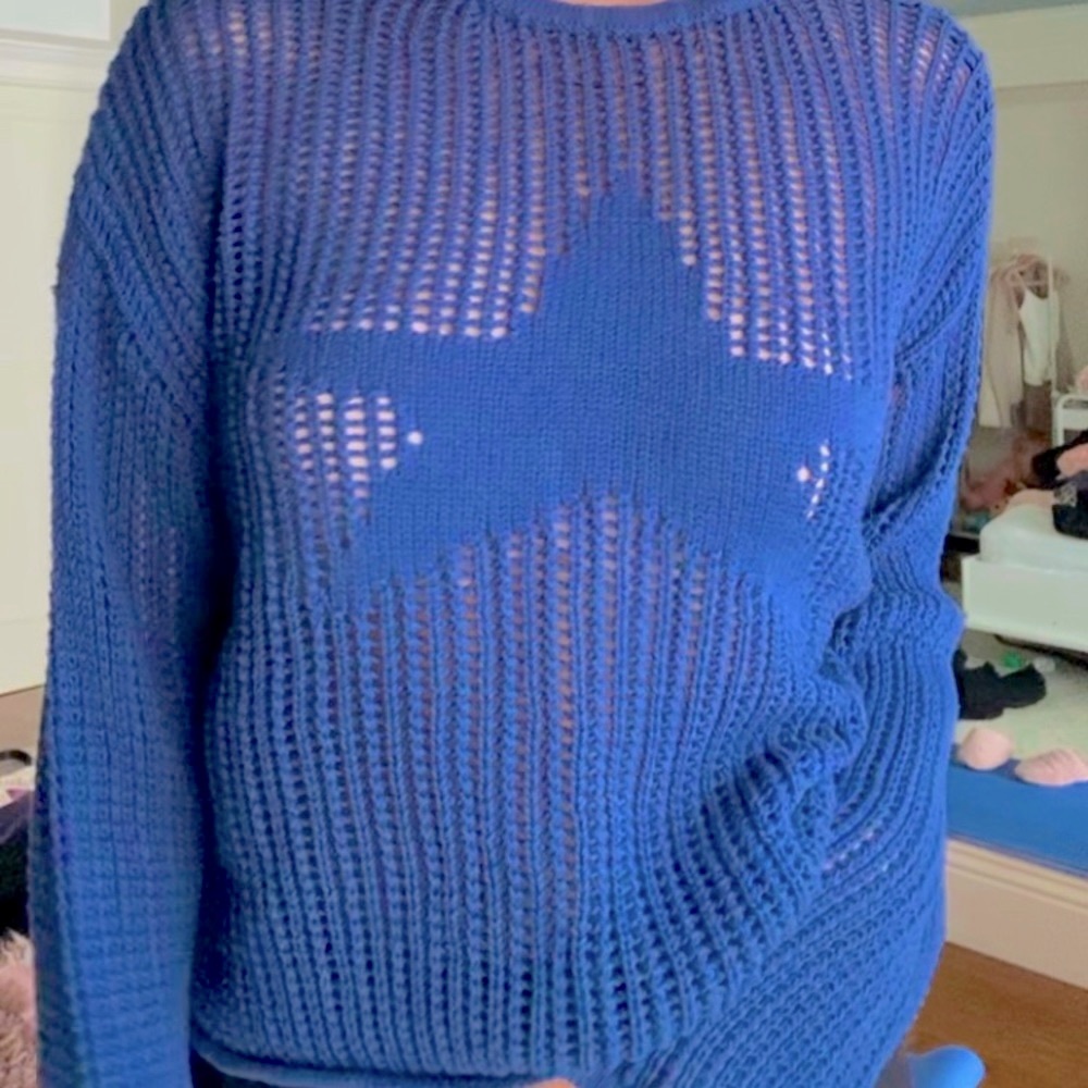 STAR KNIT SWEATER